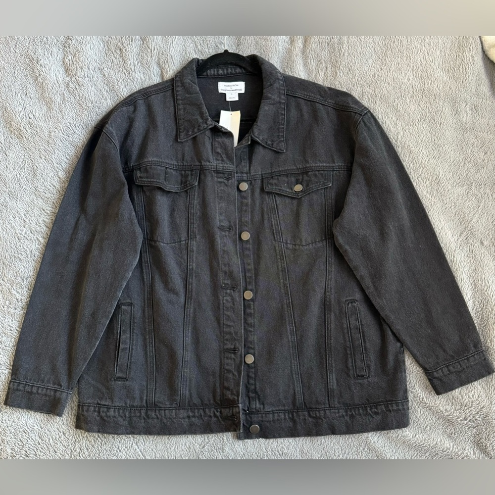Brand - Nordstrom Cristina Martinez Black Denim Jacket
Size - Large